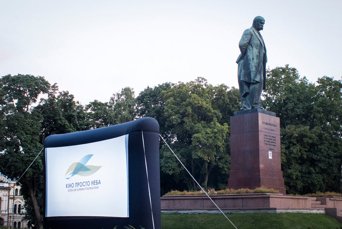 Open Air Cinema Inflatable Screen used to Raise Awareness on Global Problems in Ukraine