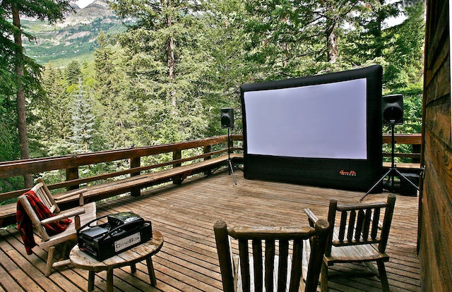 Featured Open Air Cinema Product: Home 9' Outdoor Movie System